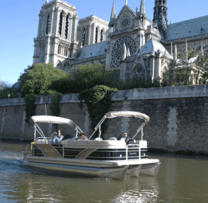 Seine river picnic cruise