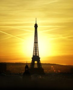 best time to travel to paris